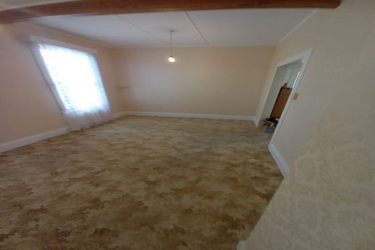 Photo of property in 53 York Street, Moera, Lower Hutt, 5010