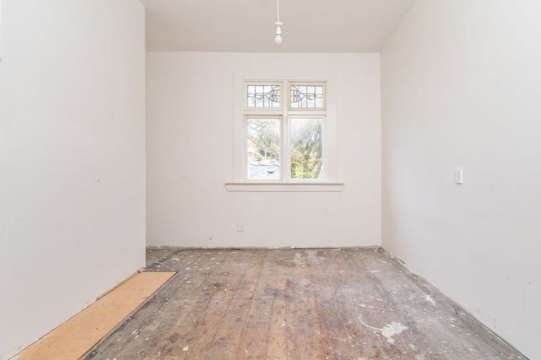 Photo of property in 32 Neidpath Road, Mornington, Dunedin, 9011