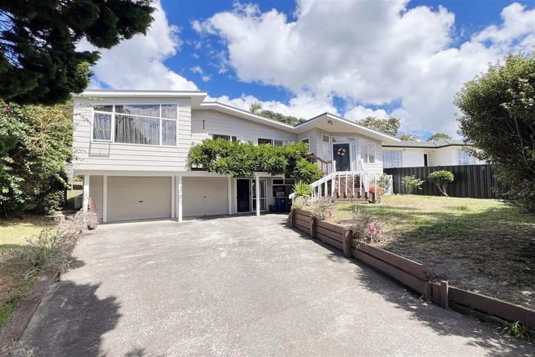 Photo of property in 10 Salamanca Road, Sunnynook, Auckland, 0620