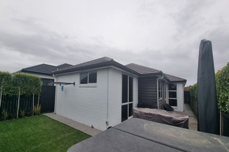 Photo of property in 17 Pimelea Street, Papamoa Beach, Papamoa, 3118