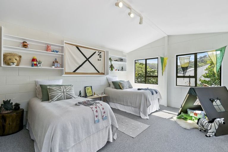 Photo of property in 198 Karori Road, Karori, Wellington, 6012