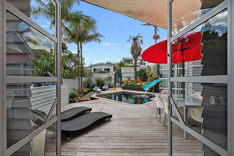 Photo of property in 31 Tizard Road, Birkenhead, Auckland, 0626