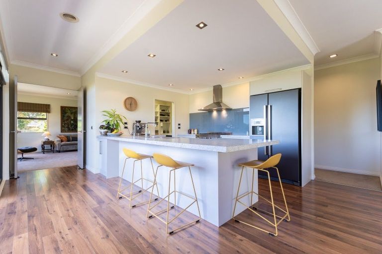 Photo of property in 4 Pateke Way, Paraparaumu Beach, Paraparaumu, 5032