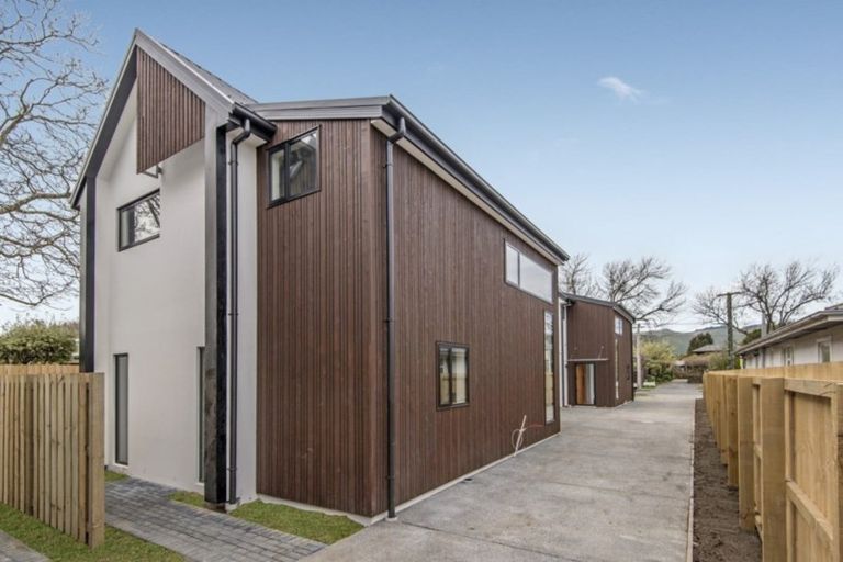 Photo of property in 2/23 Studholme Street, Somerfield, Christchurch, 8024