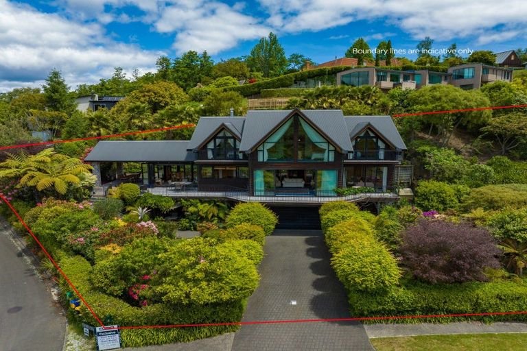 Photo of property in 5 Te Urunga Place, Acacia Bay, Taupo, 3330