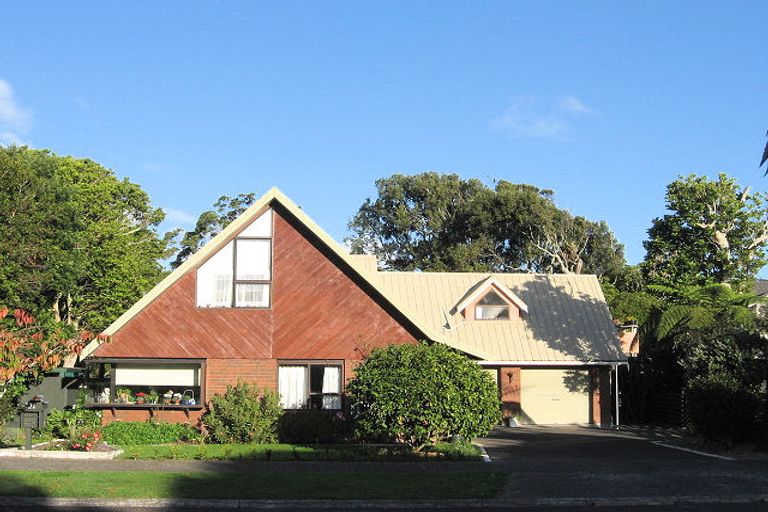 Photo of property in 21 Oriwa Crescent, Otaki, 5512