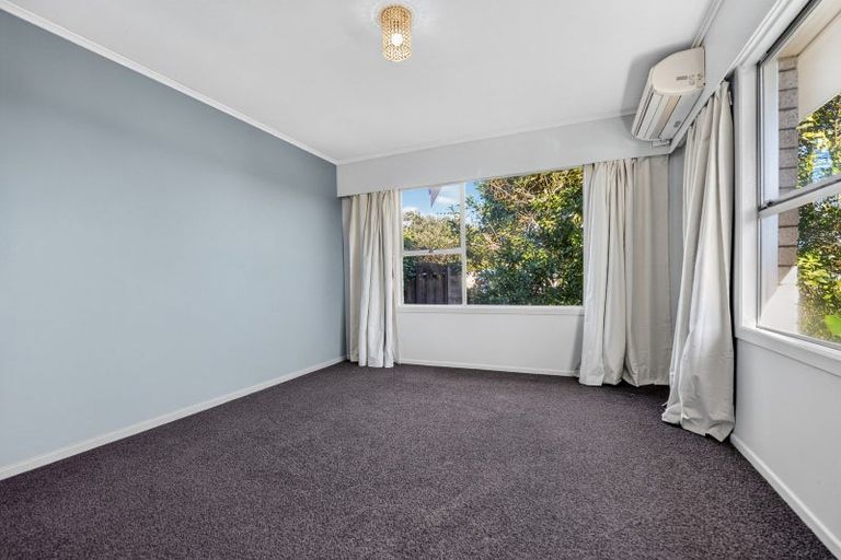 Photo of property in 46 Russleigh Drive, Dinsdale, Hamilton, 3204