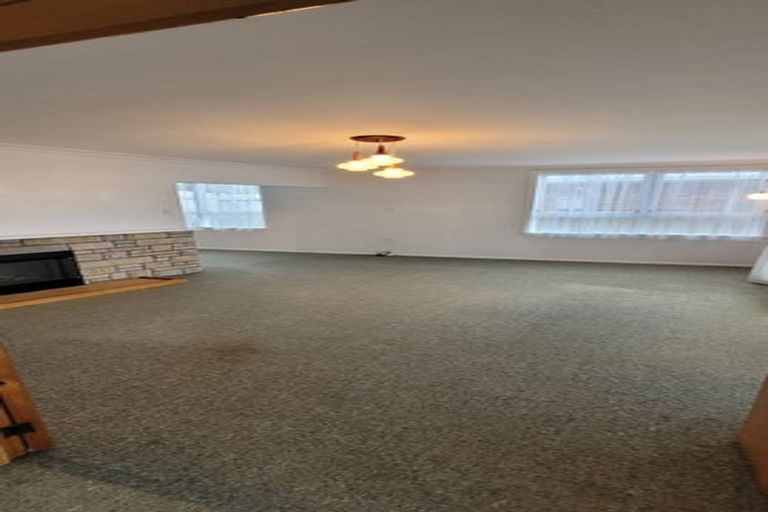 Photo of property in 8 Kitchener Terrace, Moturoa, New Plymouth, 4310