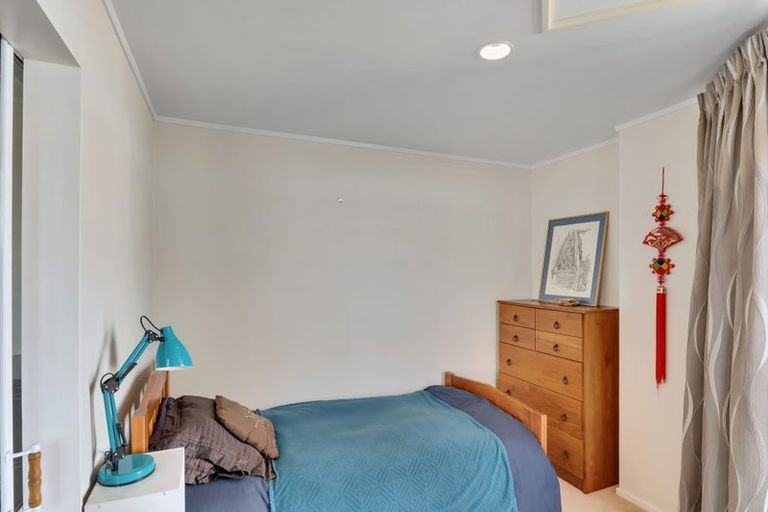 Photo of property in 6 Scott Street, Moturoa, New Plymouth, 4310