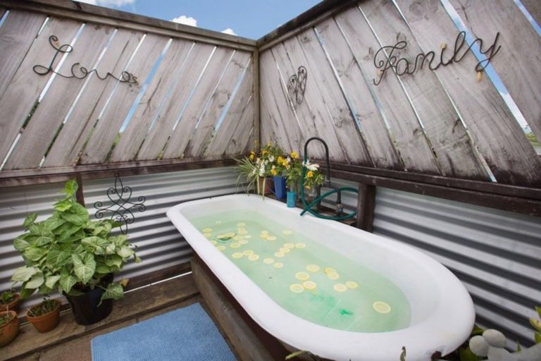 Photo of property in 398 Ruapuke Road, Raglan, 3296