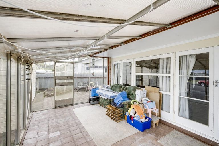 Photo of property in 20 Warwick Crescent, Taradale, Napier, 4112