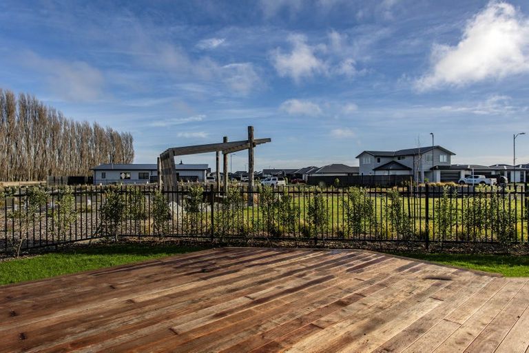 Photo of property in 33 Matai Springs Drive, Halswell, Christchurch, 8025
