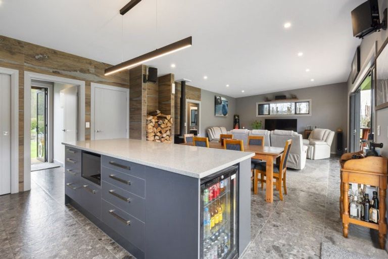 Photo of property in 193 Rowes Road, Hunterville, 4785