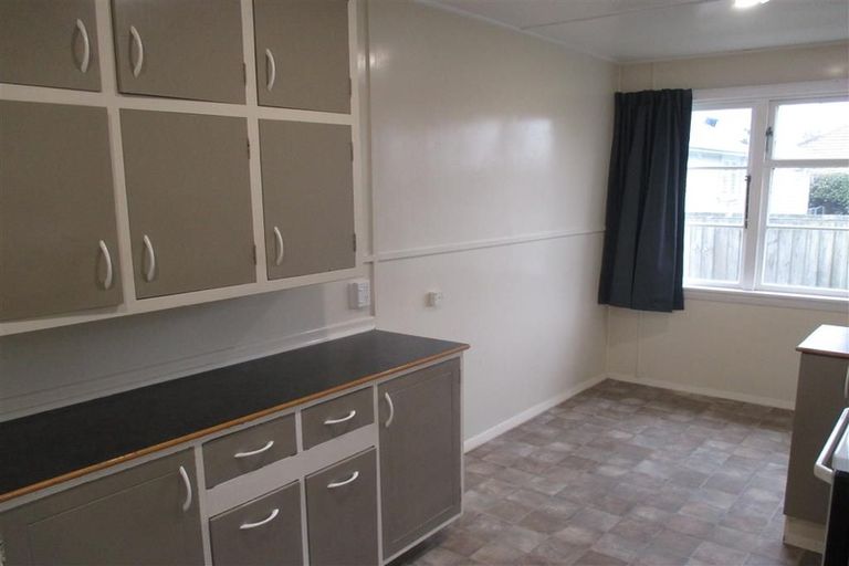 Photo of property in 2a Dickson Crescent, Hornby, Christchurch, 8042