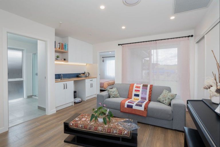 Photo of property in 9 Poroporo Way, Wharewaka, Taupo, 3330