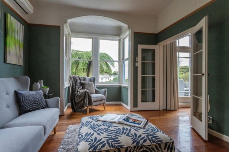 Photo of property in 17 Crieff Street, Northland, Wellington, 6012