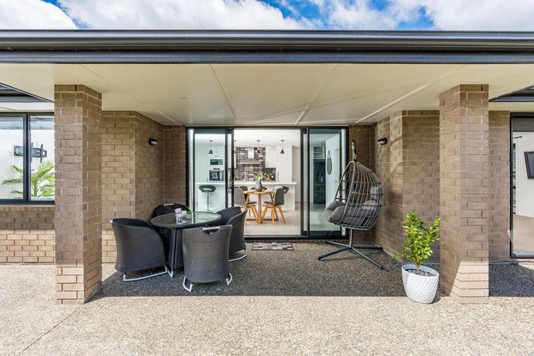 Photo of property in 16 Carrick Place, Mosgiel, 9024