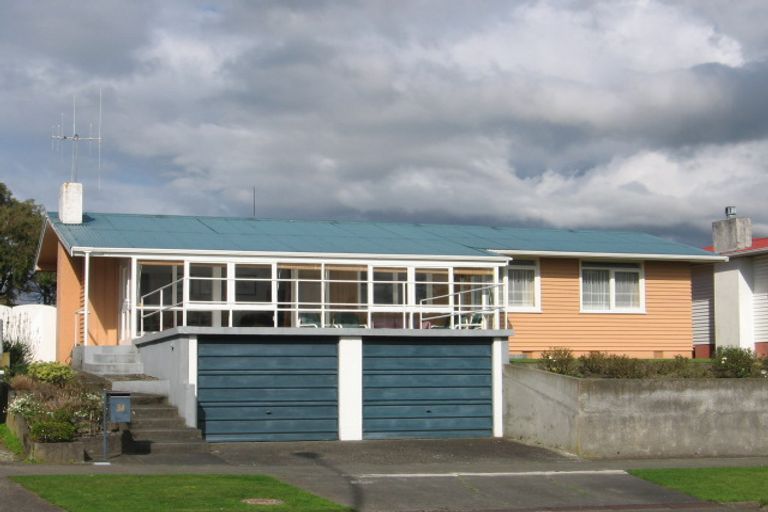 Photo of property in 34 Long Melford Road, Awapuni, Palmerston North, 4412