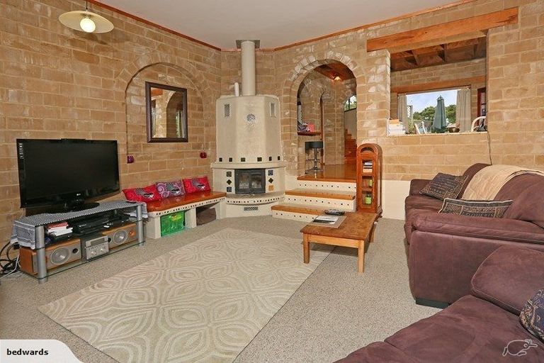 Photo of property in 20 Welsh Hills Road, Swanson, Auckland, 0614