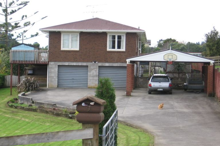 Photo of property in 9 Church Street, Swanson, Auckland, 0612