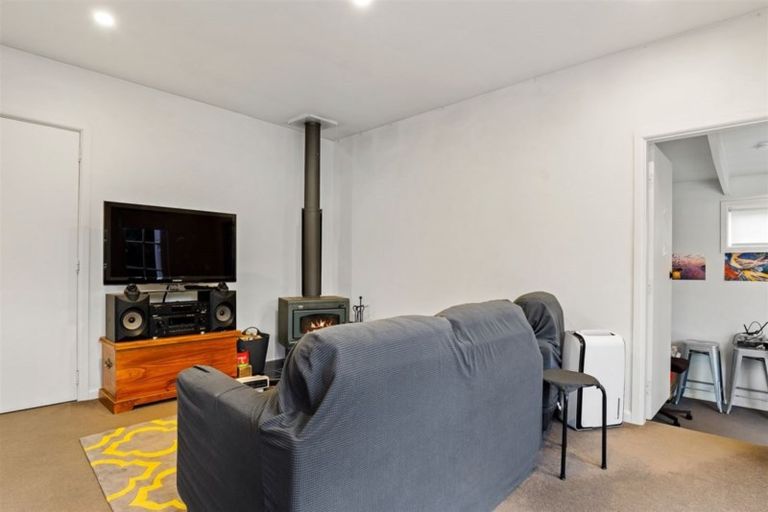 Photo of property in 21 Dinton Street, Russley, Christchurch, 8042