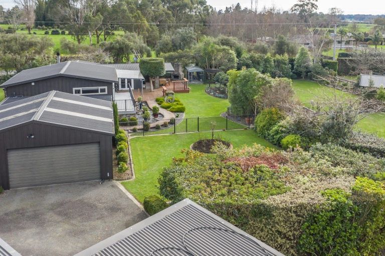 Photo of property in 12 Denton Road, Levin, 5571