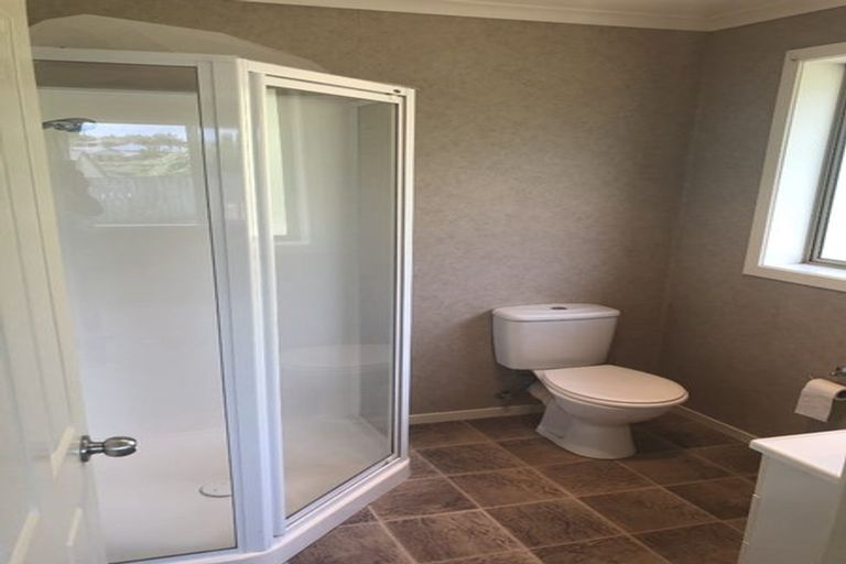 Photo of property in 43 Twickenham Place, Nawton, Hamilton, 3200