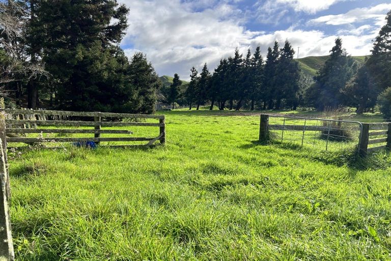 Photo of property in 2411 Coast Road, Pongaroa, 4991