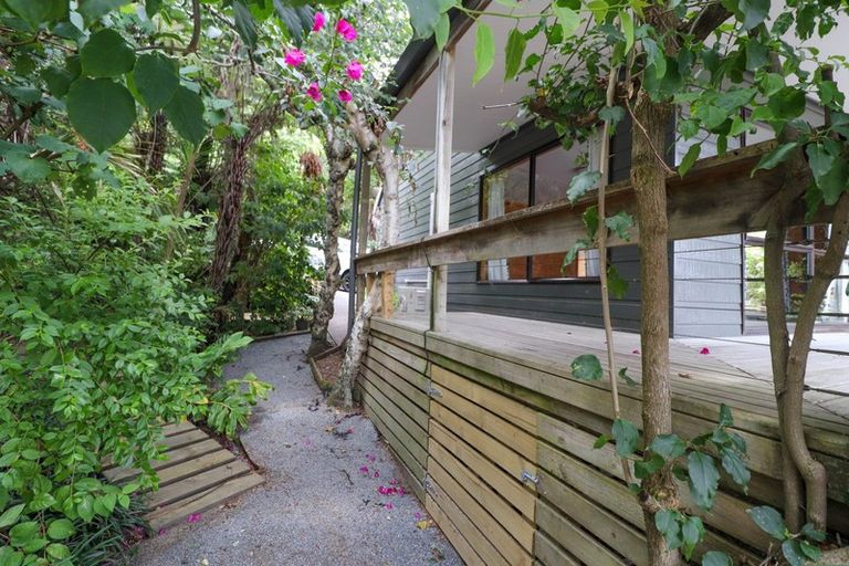 Photo of property in 12 Adams Road, Thornton Bay, Thames, 3575