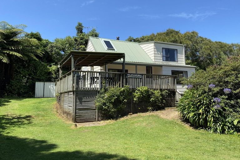 Photo of property in 27 Tainui Street, Mokau, 4376
