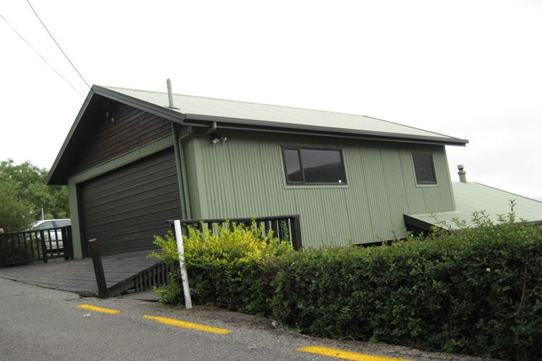 Photo of property in 17 Reserve Terrace, Lyttelton, 8082
