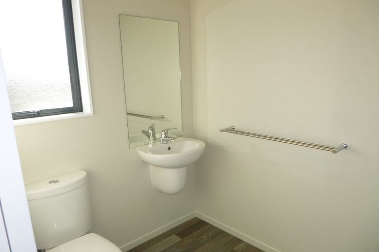 Photo of property in 22a Melba Street, Beach Haven, Auckland, 0626