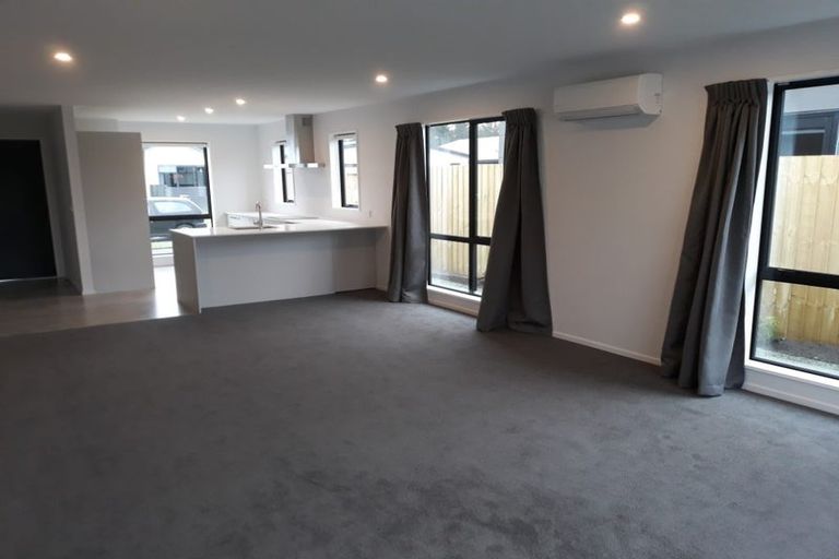 Photo of property in 16 Perendale Street, Belfast, Christchurch, 8051