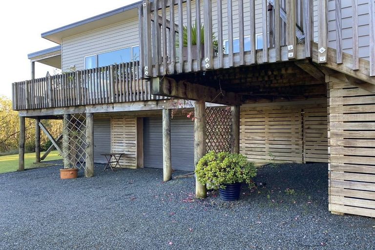 Photo of property in 30 Waimahanga Road, Onerahi, Whangarei, 0110