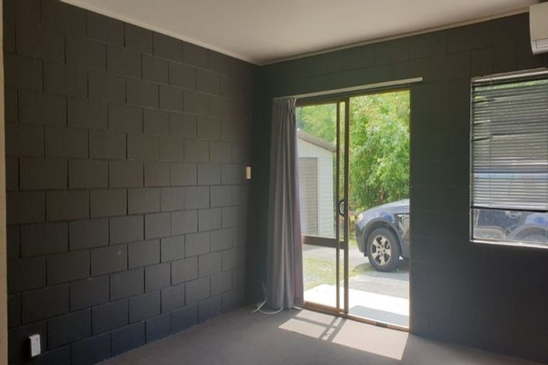 Photo of property in 2/81 Stredwick Drive, Torbay, Auckland, 0630