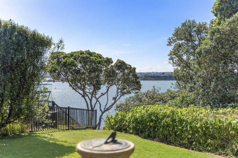 Photo of property in 54a Stanley Point Road, Stanley Point, Auckland, 0624