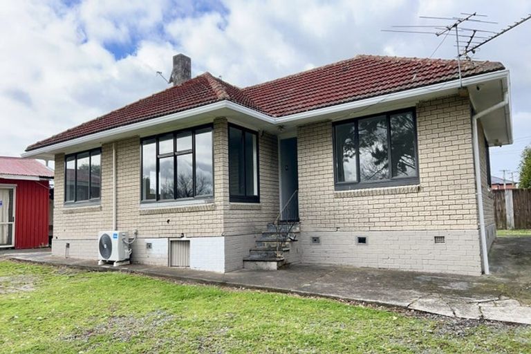 Photo of property in 21 Bolton Place, Otara, Auckland, 2023