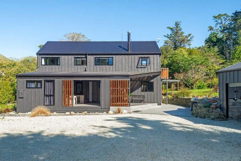 Photo of property in 1131 Whakarau Road, Otoko, Te Karaka, 4092