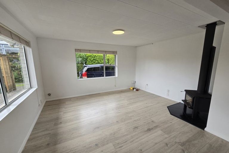 Photo of property in 4 Kiwi Road, Raumati Beach, Paraparaumu, 5032