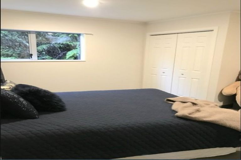 Photo of property in 498 Stokes Valley Road, Stokes Valley, Lower Hutt, 5019