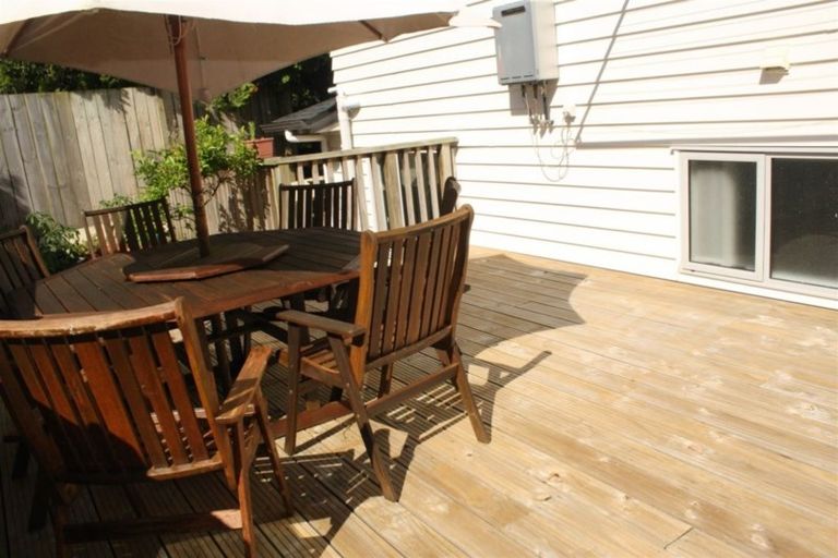 Photo of property in 30b Seacliffe Road, Hillsborough, Auckland, 1042