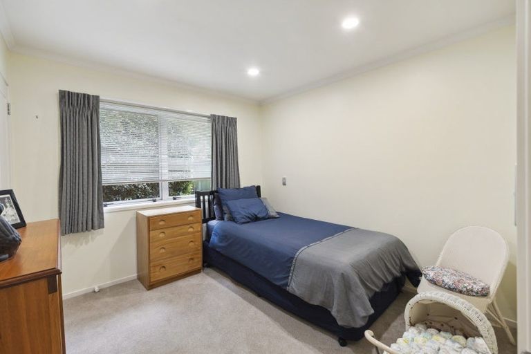 Photo of property in 2 Roselawn Lane, Pahurehure, Papakura, 2113