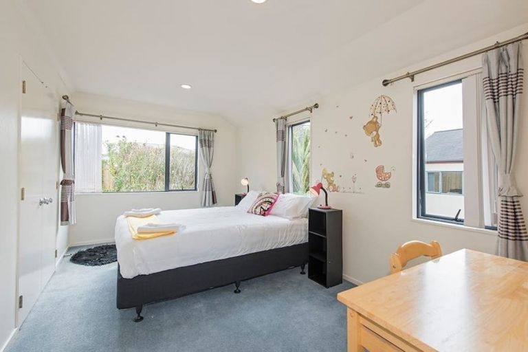 Photo of property in 114 Astley Avenue, New Lynn, Auckland, 0600