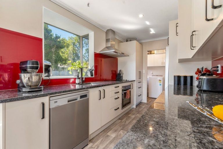 Photo of property in 18 Frederick Street, Carterton, 5713