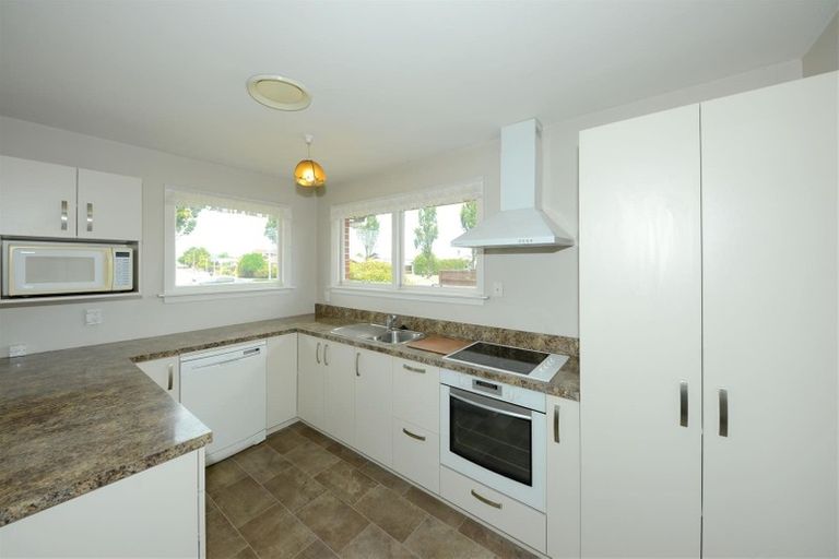 Photo of property in 797 Main North Road, Belfast, Christchurch, 8051