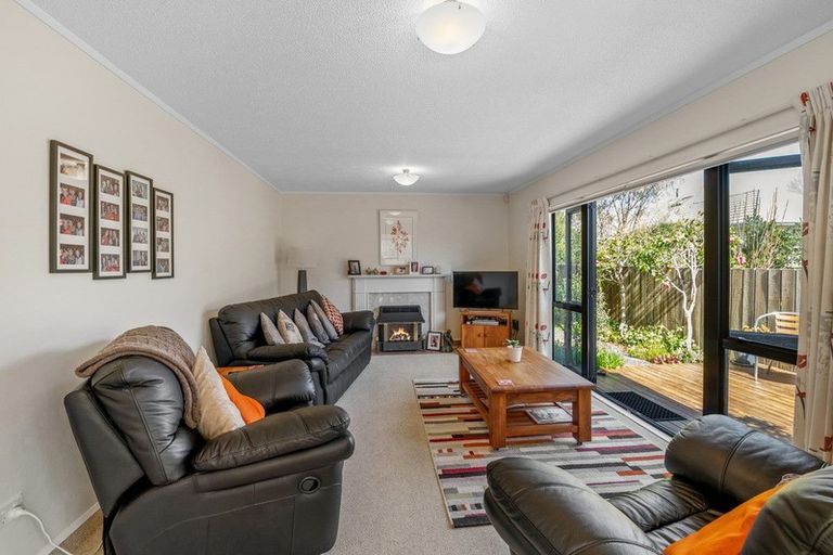 Photo of property in 406b Te Moana Road, Waikanae, 5036