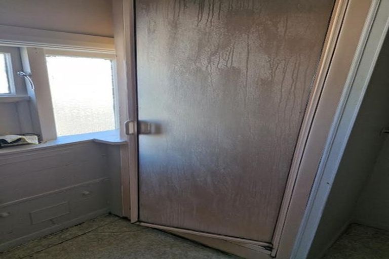 Photo of property in 107 Coutts Street, Kilbirnie, Wellington, 6022