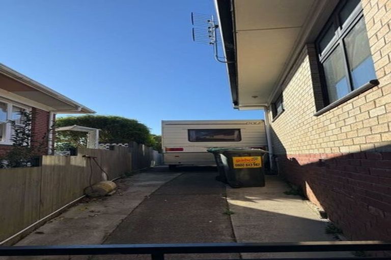 Photo of property in 99 Kitchener Road, Waiuku, 2123