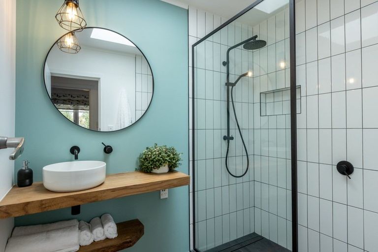 Photo of property in 6 Exeter Crescent, Pirimai, Napier, 4112