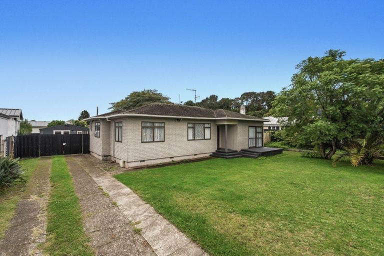 Photo of property in 1 Mckenzie Street, Taneatua, 3123